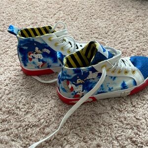Kid’s Sonic Themed Sneaker